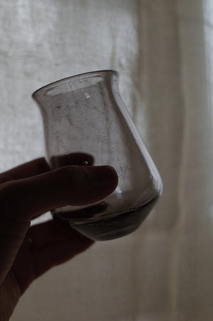 Contour Glass S グレー｜泡入りグラス｜甲田彩恵・nora glassworks